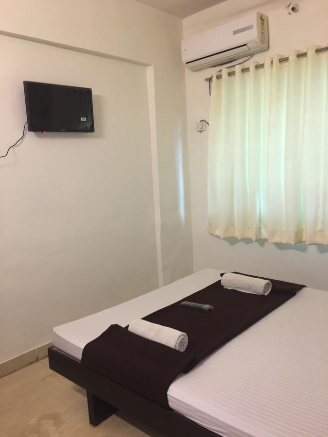 Hotel Mahalaxmi Panvel Ngoại thất bức ảnh