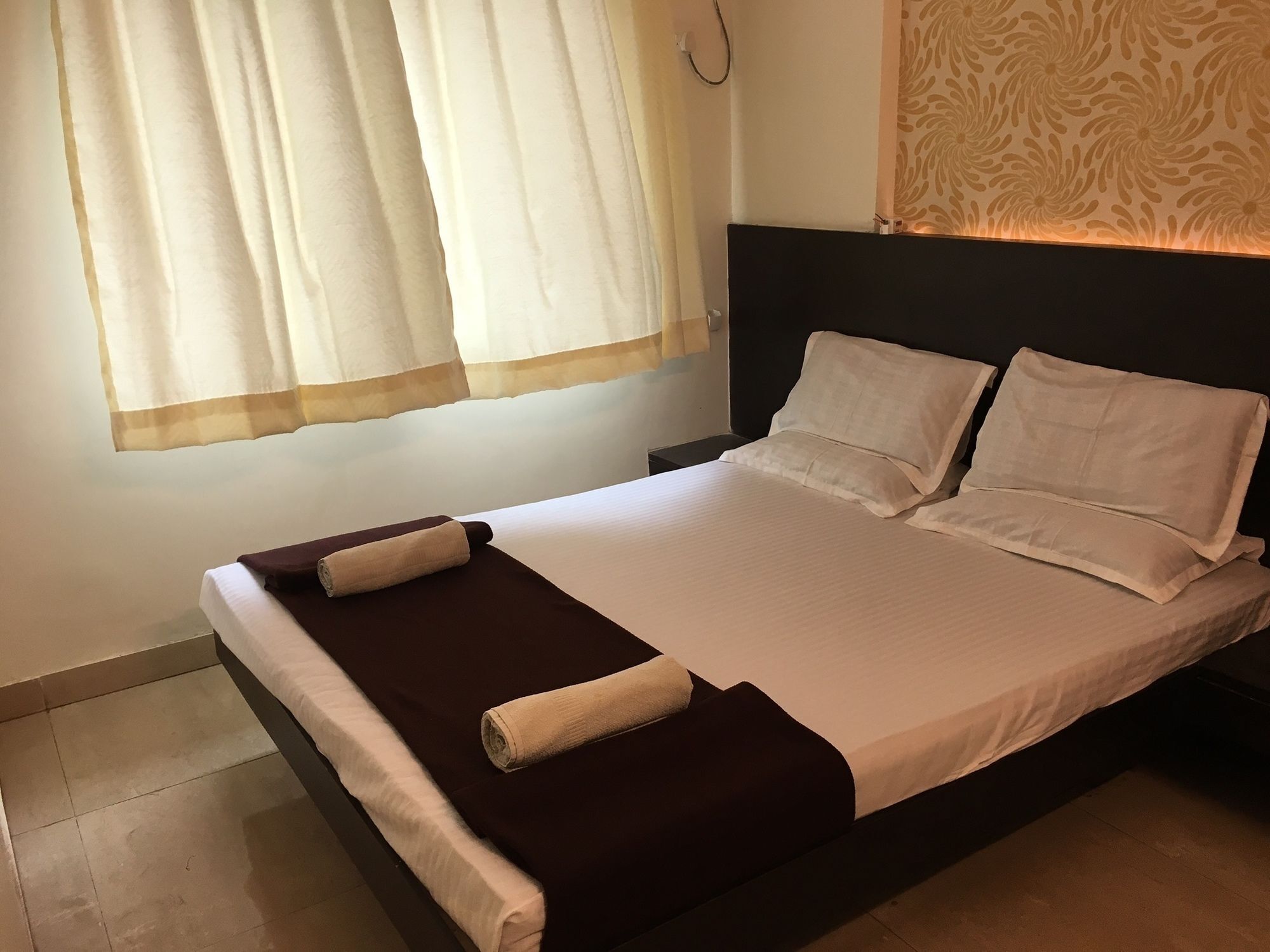 Hotel Mahalaxmi Panvel Ngoại thất bức ảnh